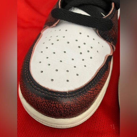 Nike Air Jordan 1 “Wear-Away Shoes” - Gorgeous Sneakers! - Picture 4 of 13